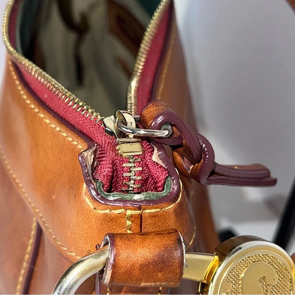 Vintage Dooney & Bourke 1975 Tan Leather Hobo Bag     RARE! - Picture 11 of 16